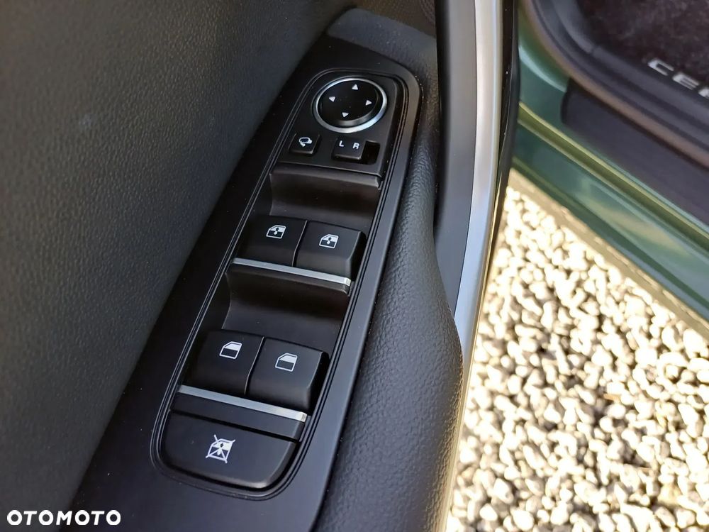 Kia Ceed 1.5 T-GDI Tribute DCT - 20