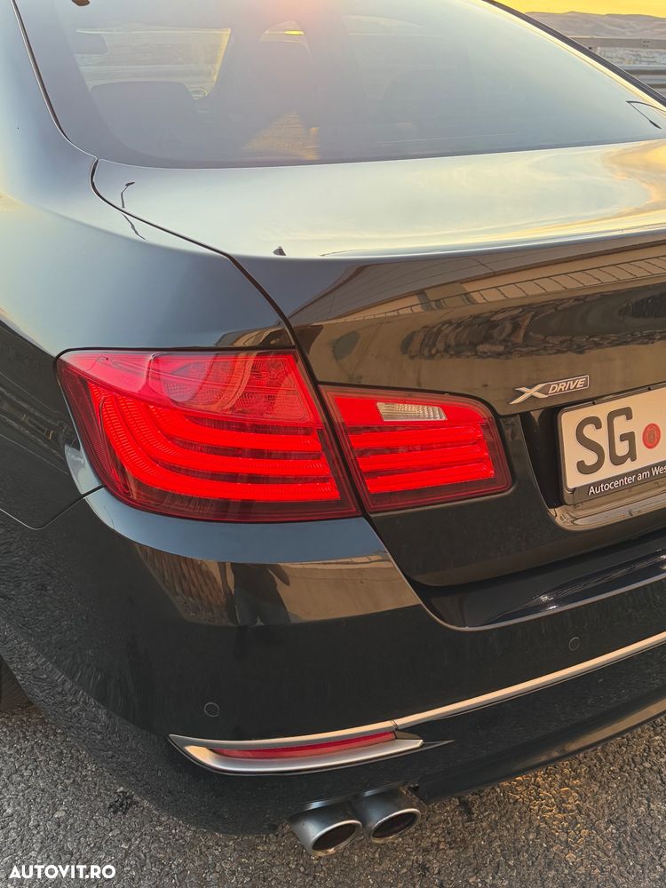 BMW Seria 5 520d xDrive - 17