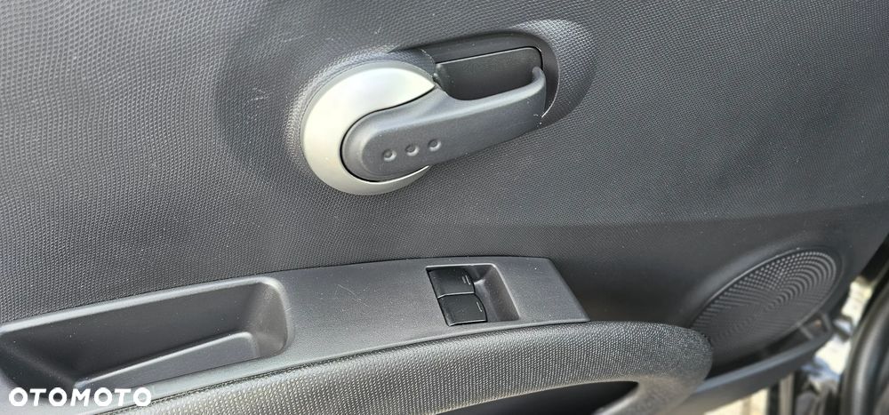 Nissan Micra - 23
