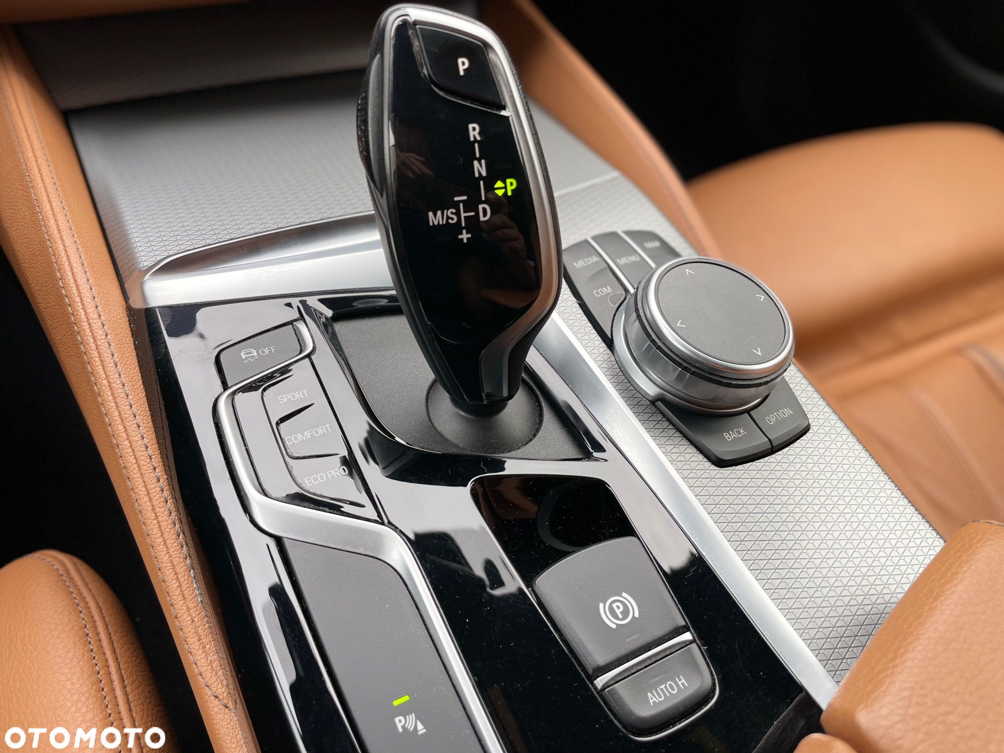 BMW Seria 5 518d M Sport - 31
