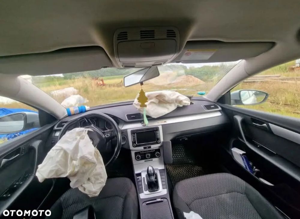 Volkswagen Passat 2.0 TDI Comfortline DSG - 5