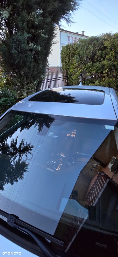 BMW Seria 5 535i xDrive Sport-Aut Luxury Line - 26