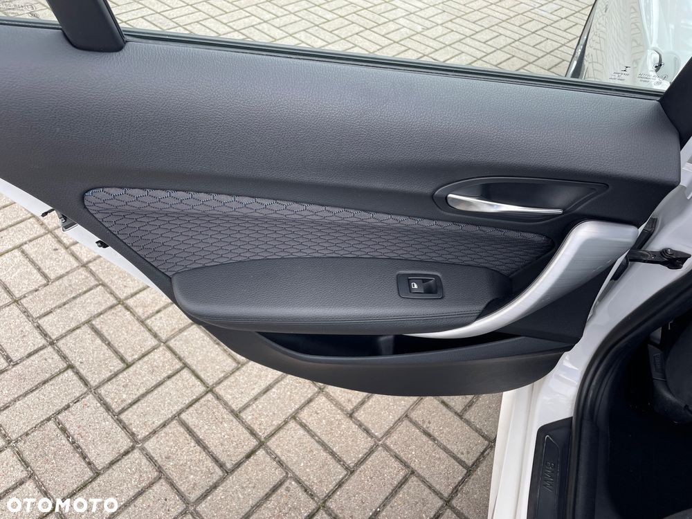 BMW Seria 1 118i M Sport - 27