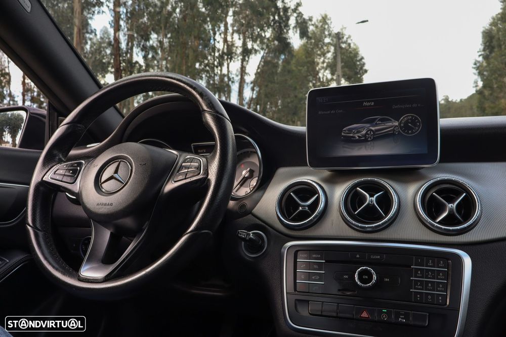 Mercedes-Benz CLA 180 - 18