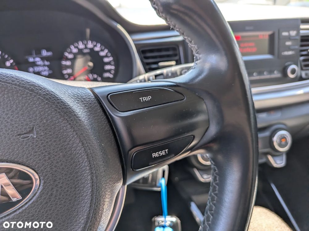 Kia Rio 1.4 L - 14