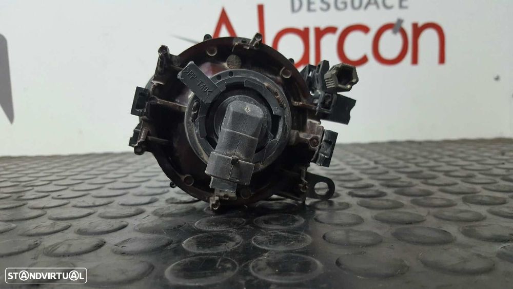 FAROL DE NEVOEIRO DIREITO MG ROVER SERIE 45 (RT) 1.4 16V CAT - 4