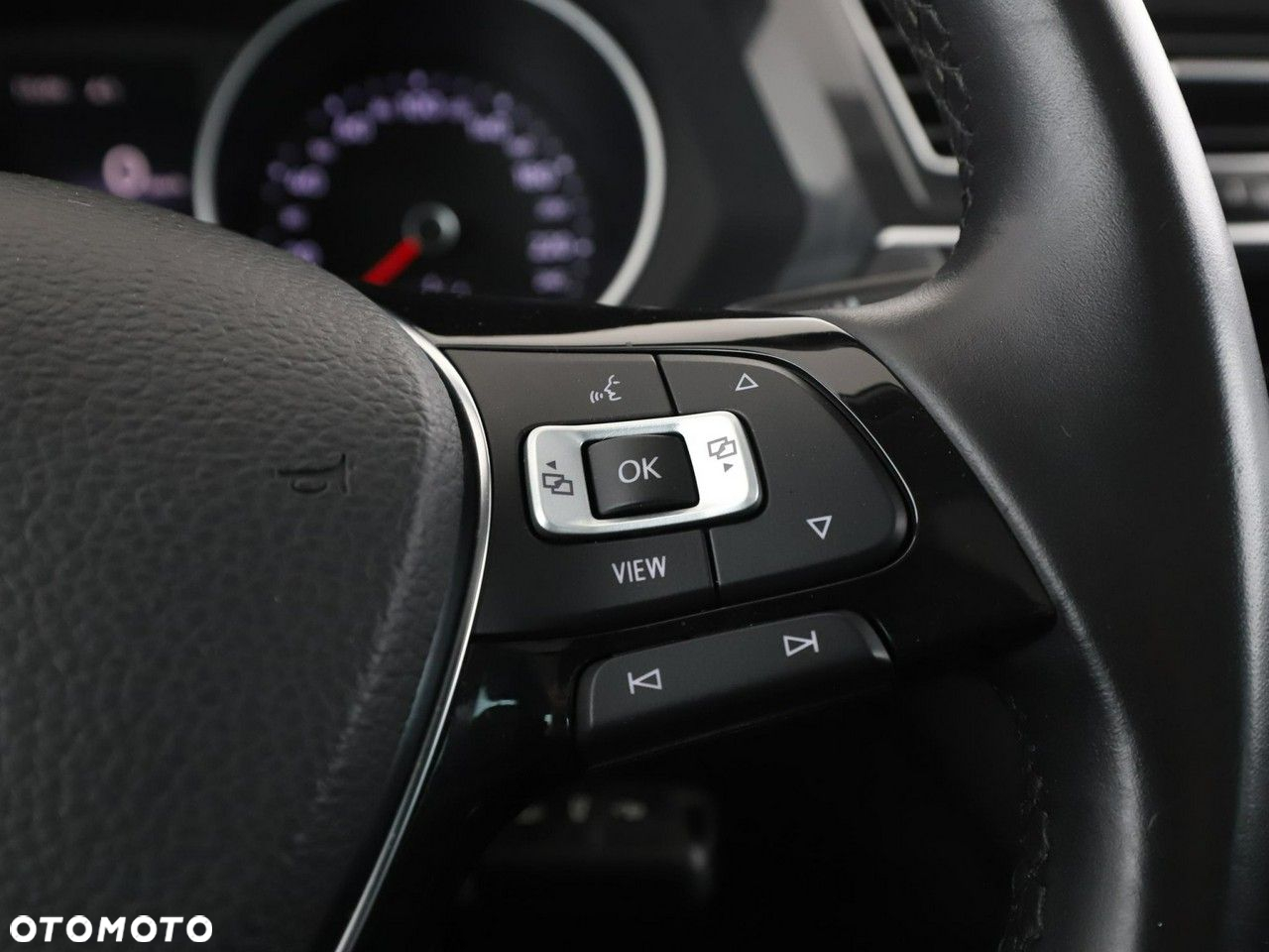 Volkswagen Tiguan 1.5 TSI ACT OPF Comfortline - 31