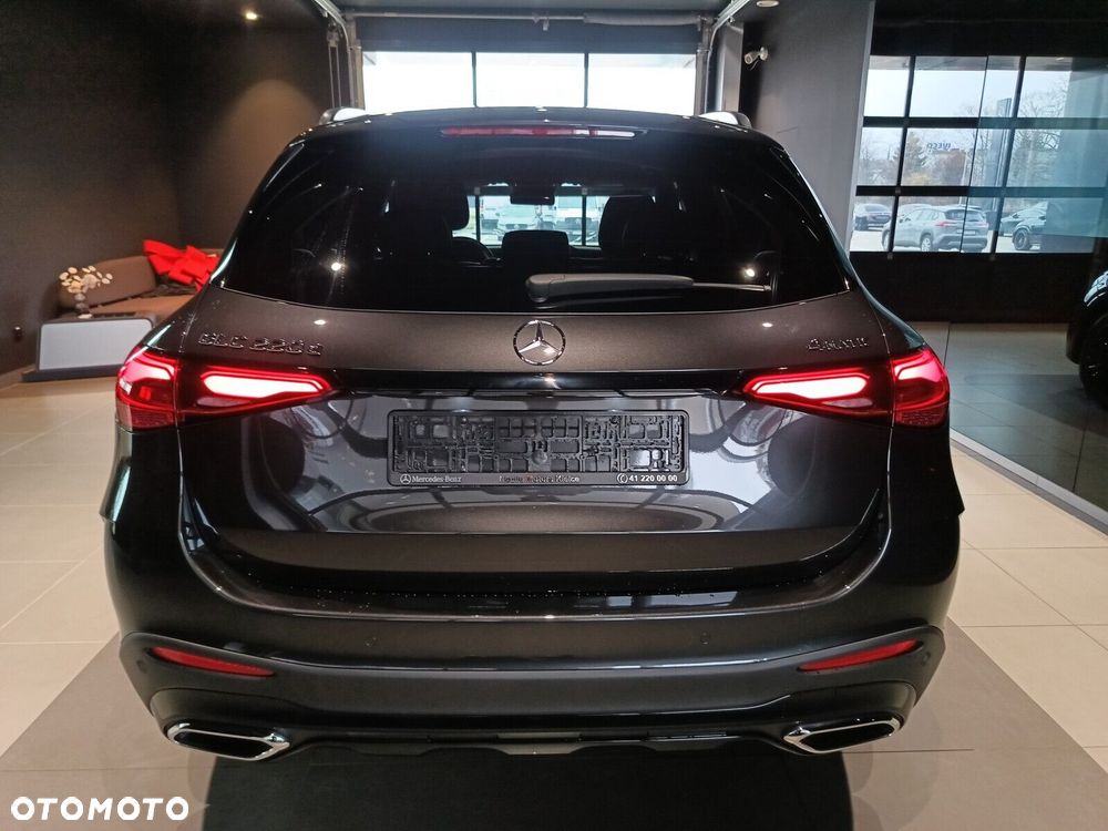Mercedes-Benz GLC - 7
