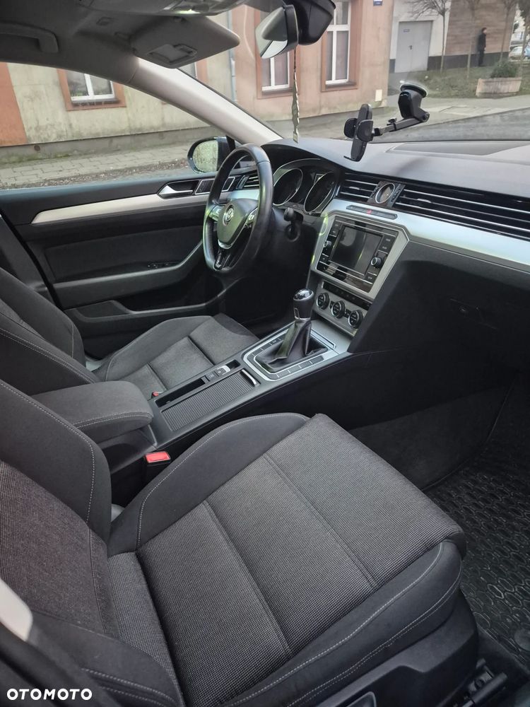 Volkswagen Passat 1.4 TSI BMT ACT Trendline - 11