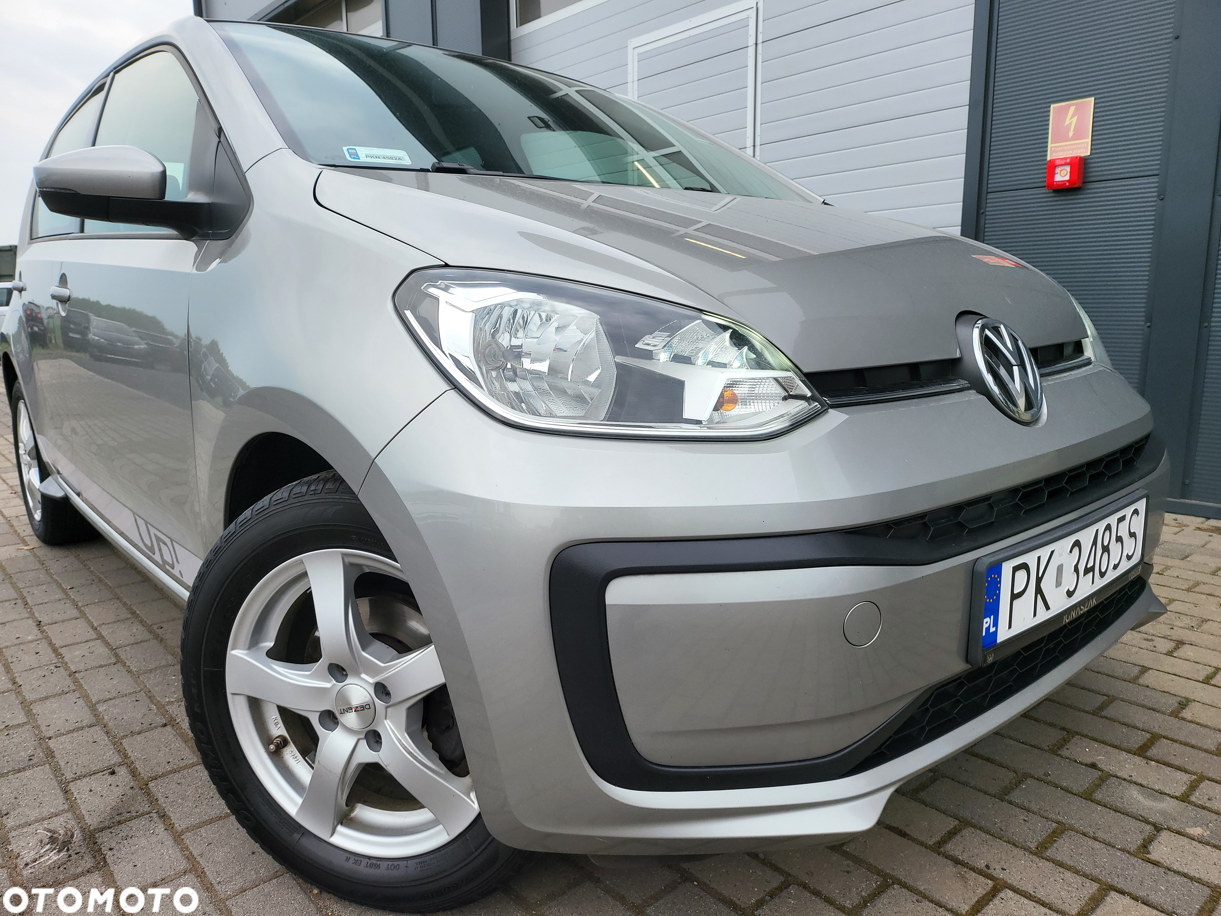 Volkswagen up! 1.0 move - 24