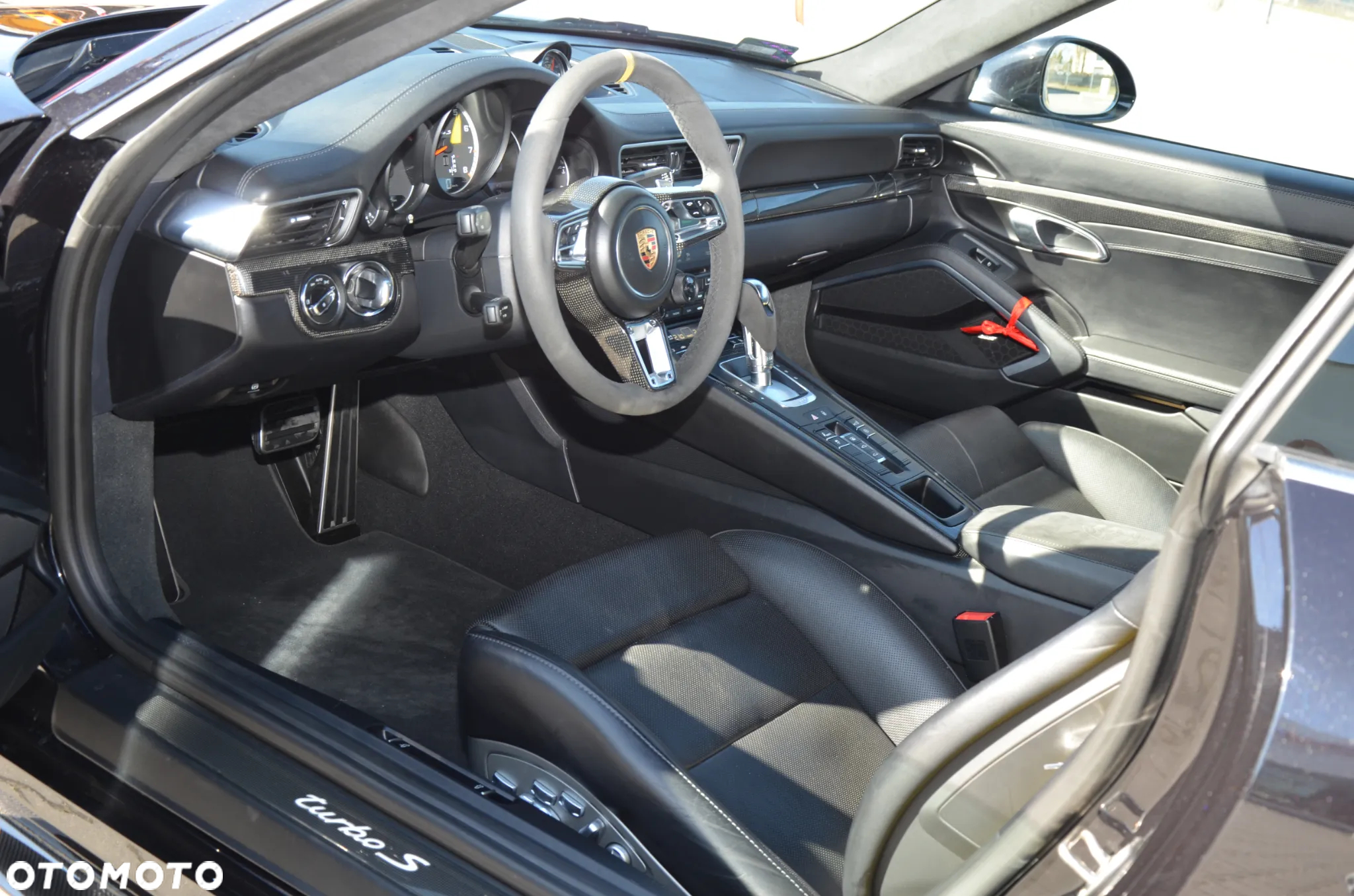 Porsche 911 Turbo S - 17