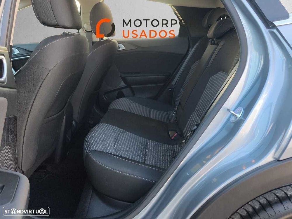 Kia XCeed 1.0 T-GDi Dynamic — fotografia 10