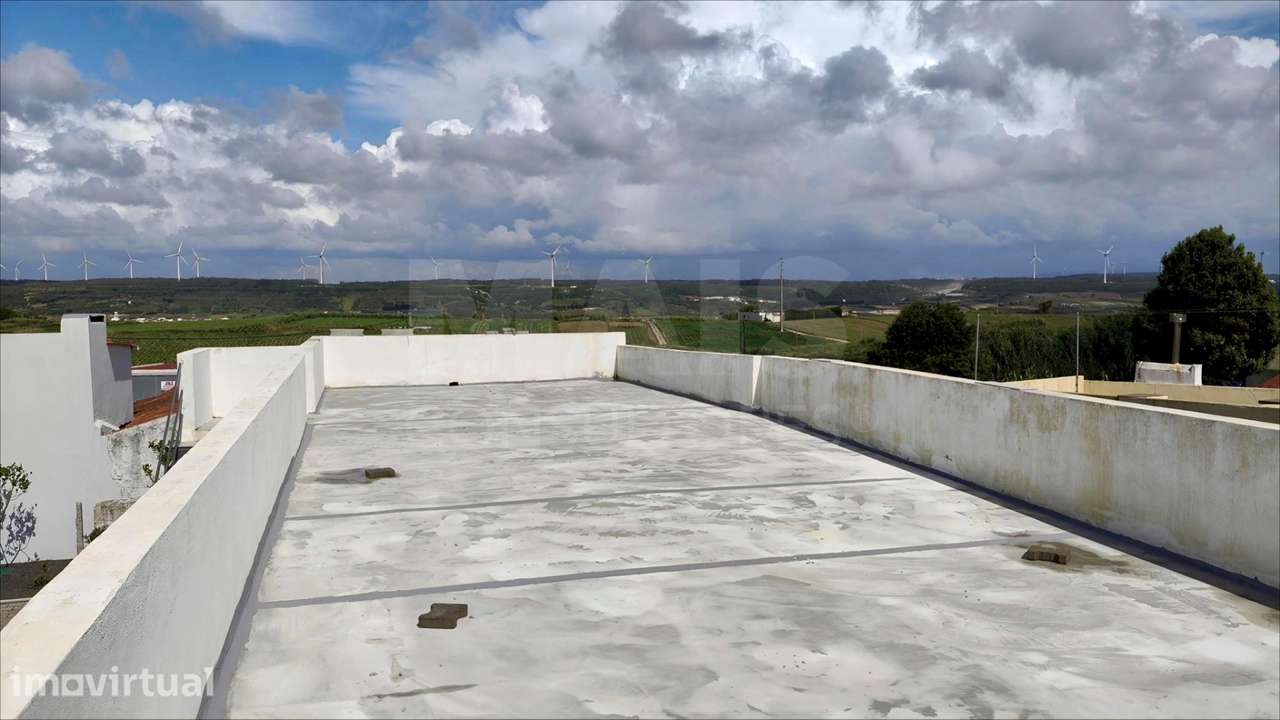MORADIA T3 Remodelada, Mobilada c/ Suite Master, Terraço, Garagem, ... - Grande imagem: 4/41