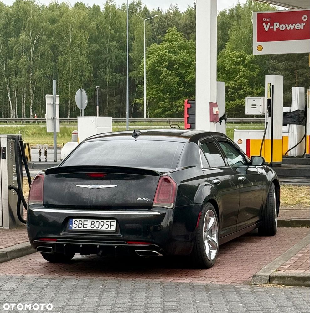 Chrysler 300C - 25