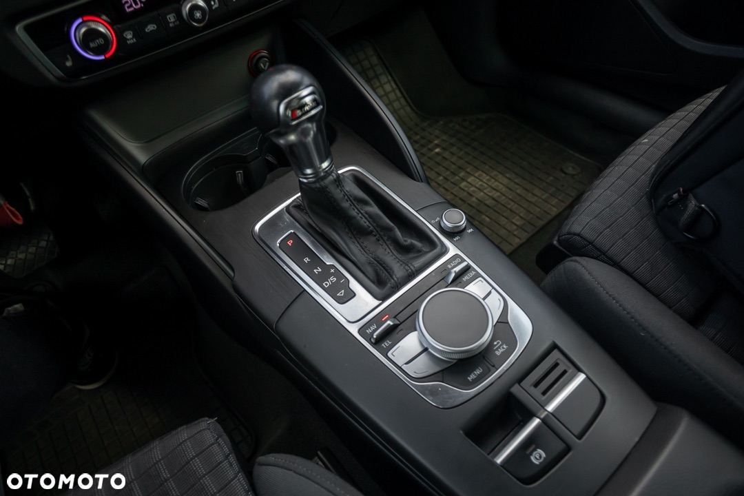 Audi A3 2.0 TDI S tronic sport - 22