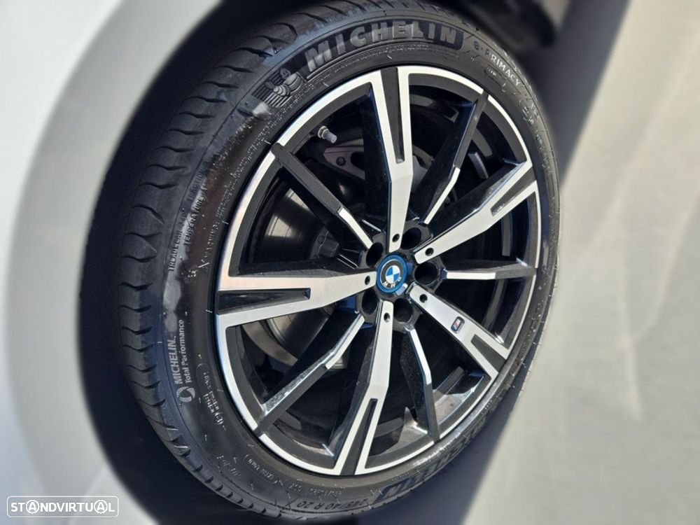 BMW i5 eDrive40 Pack Desportivo M - 4