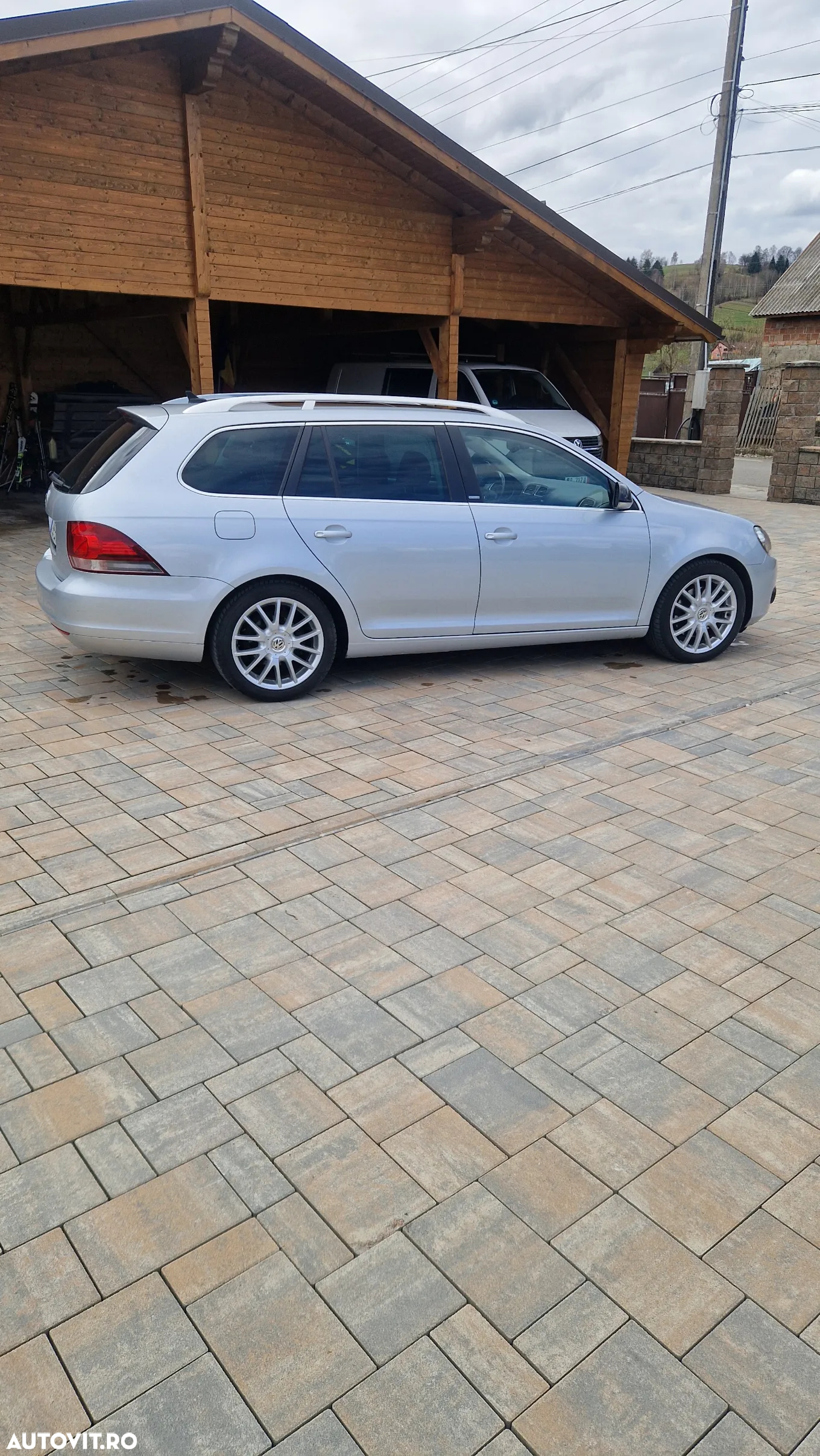 Volkswagen Golf 2.0 TDI DPF Style - 20