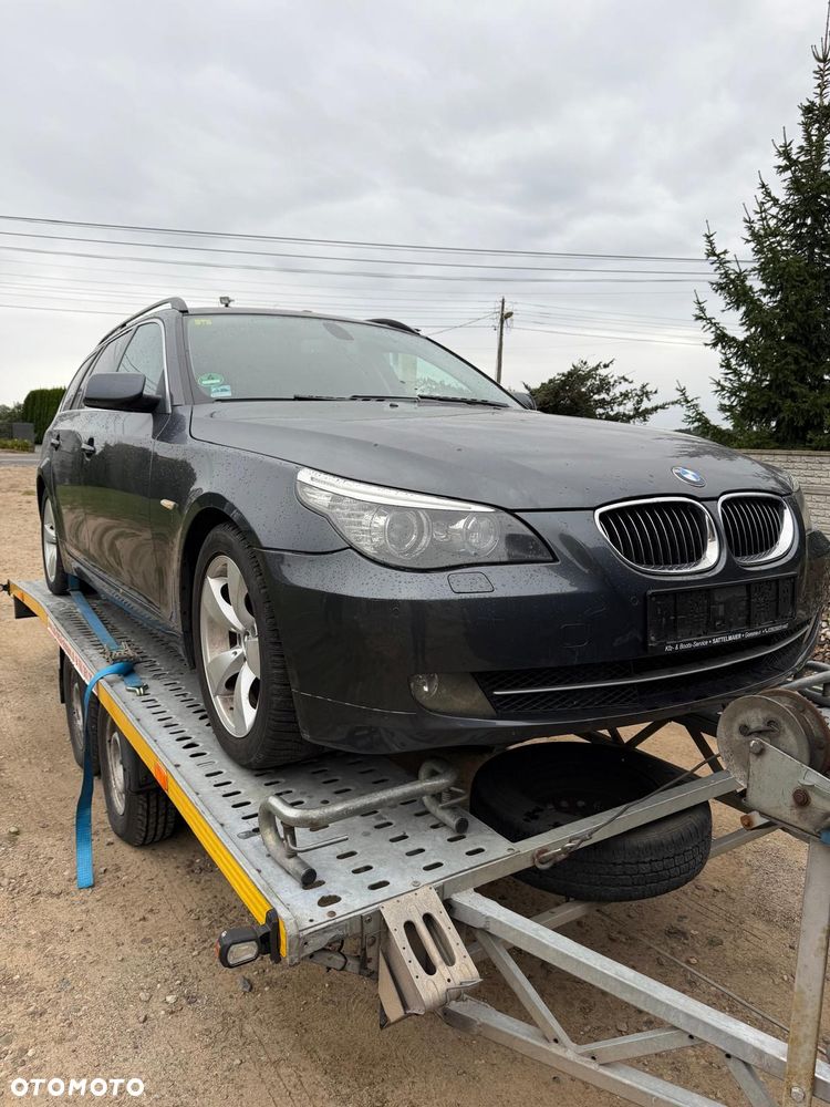 BMW 5 Series 2009 photo 4