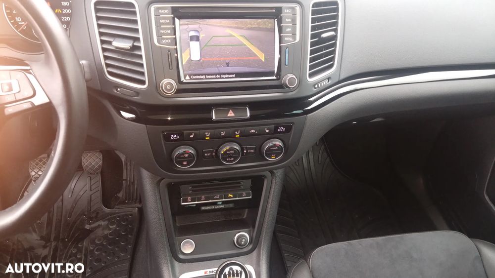 Volkswagen Sharan - 8