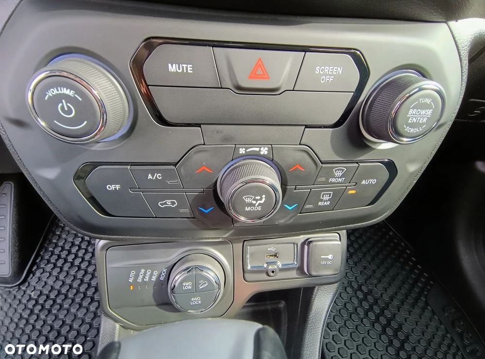 Jeep Renegade - 20