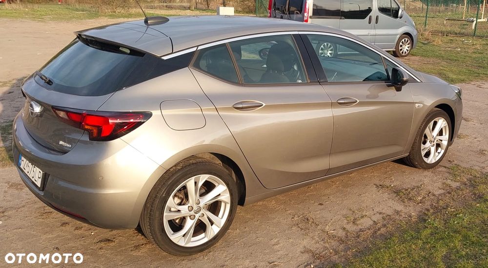 Opel Astra 1.4 T Dynamic - 4