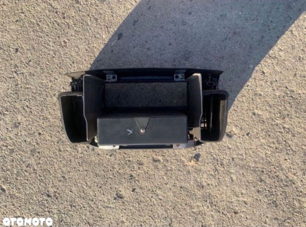 68260AX600 Ramka radia kratki nawiewu Nissan micra k12 - 3