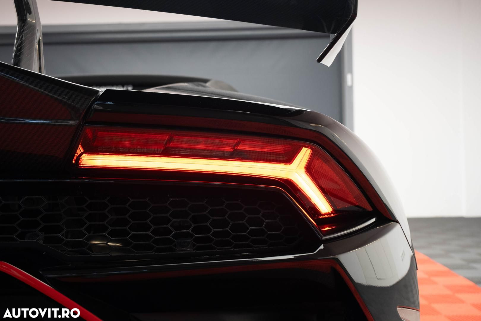 Lamborghini Huracan EVO Spyder - 5