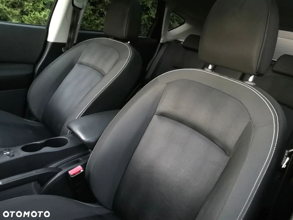 Nissan Qashqai 1.6 dCi 4x4 360 S&S - 29