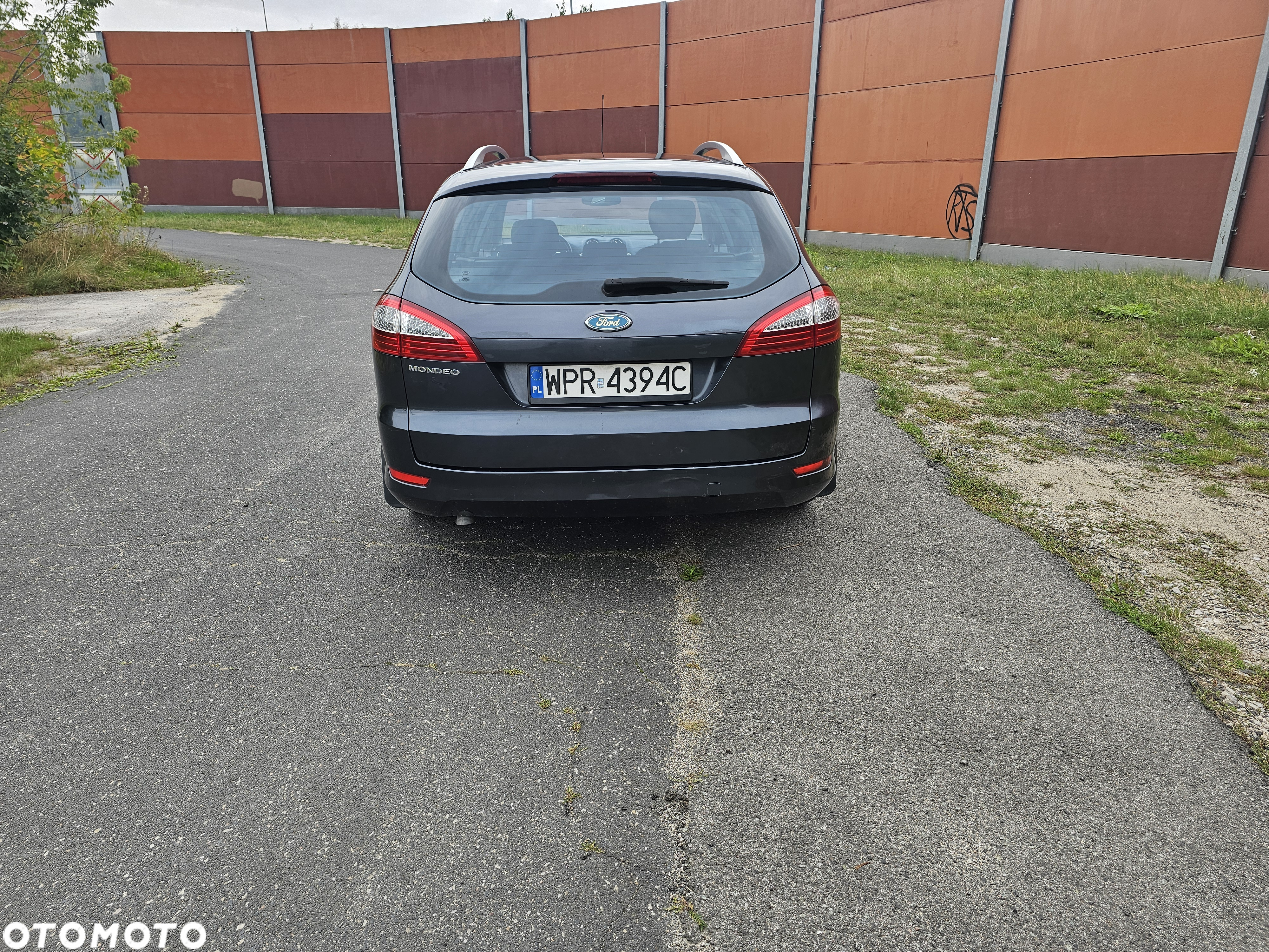 Ford Mondeo 2.3 Titanium - 3