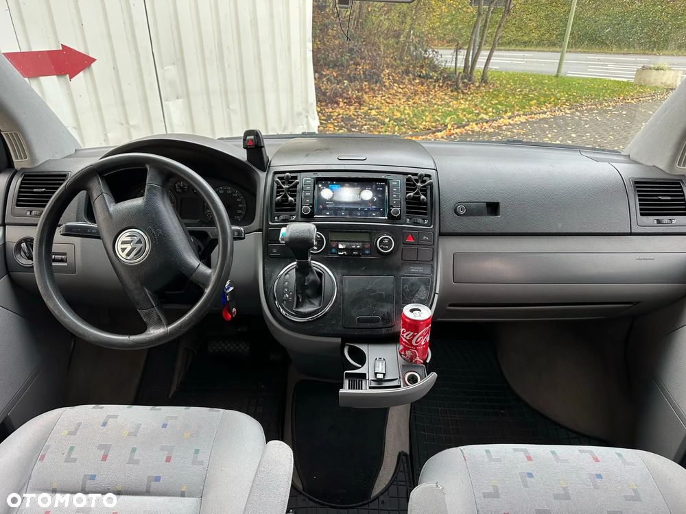 Volkswagen Multivan - 7
