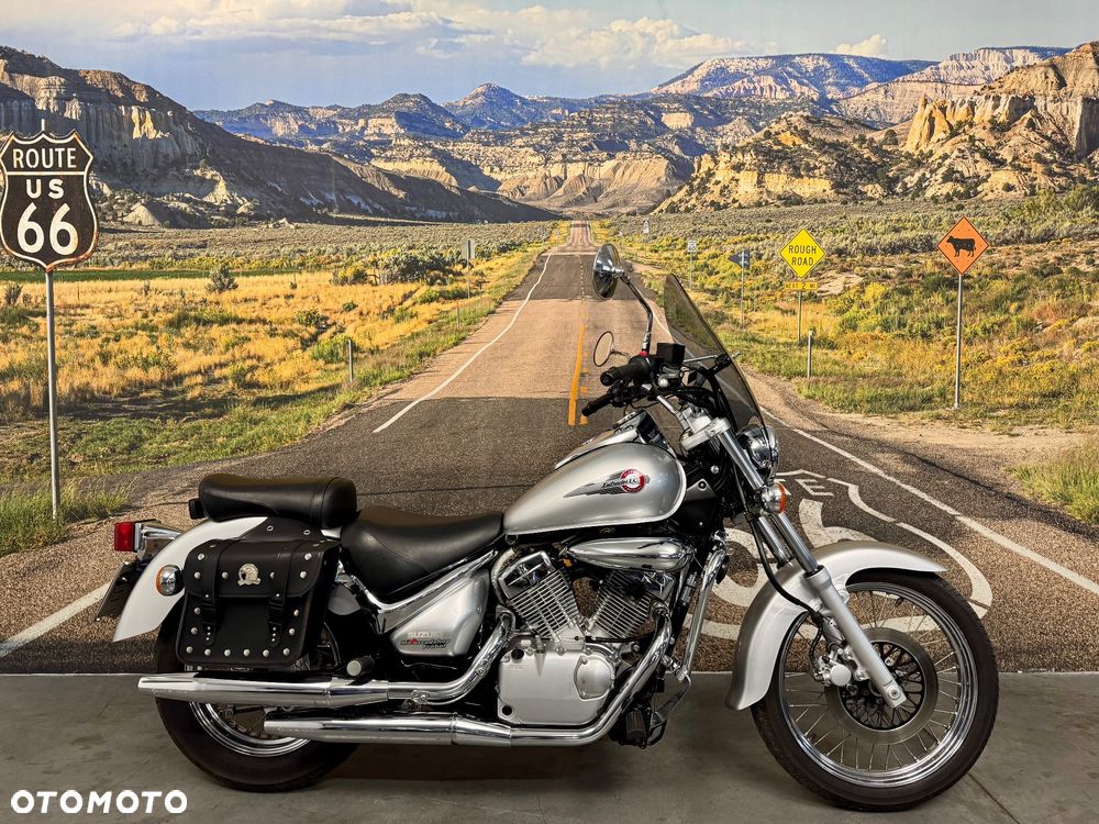 Suzuki Intruder