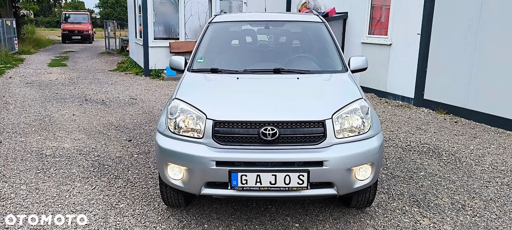 Toyota RAV4 - 16
