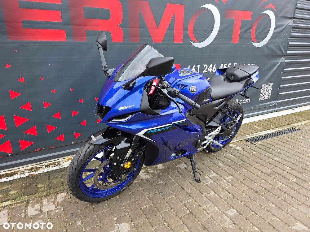 Yamaha YZF - 4