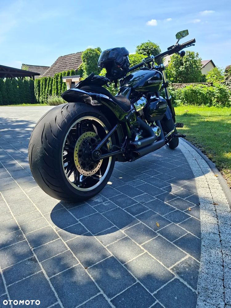 Harley-Davidson FXSB Breakout - 6