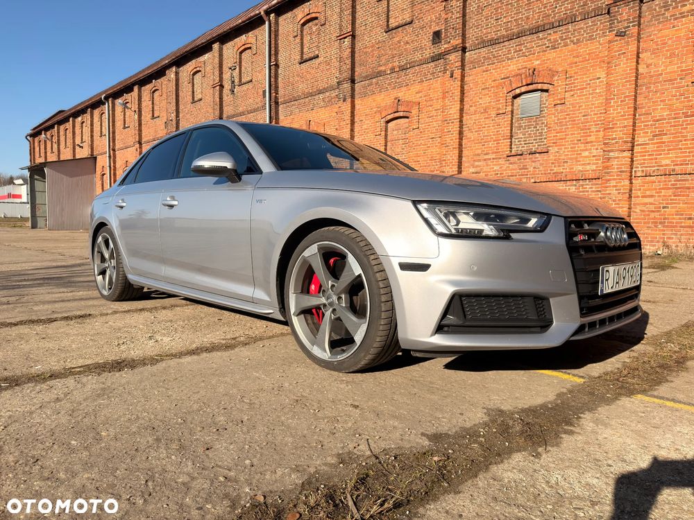 Audi S4 Limousine - 13