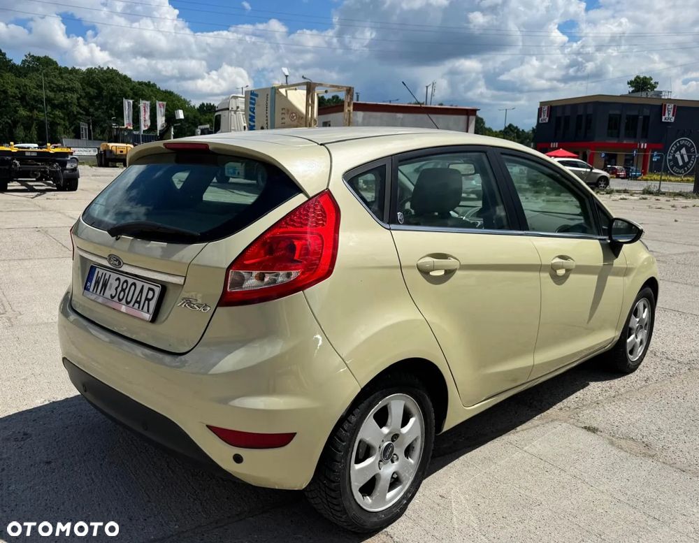 Ford Fiesta 1.4 Ghia - 3