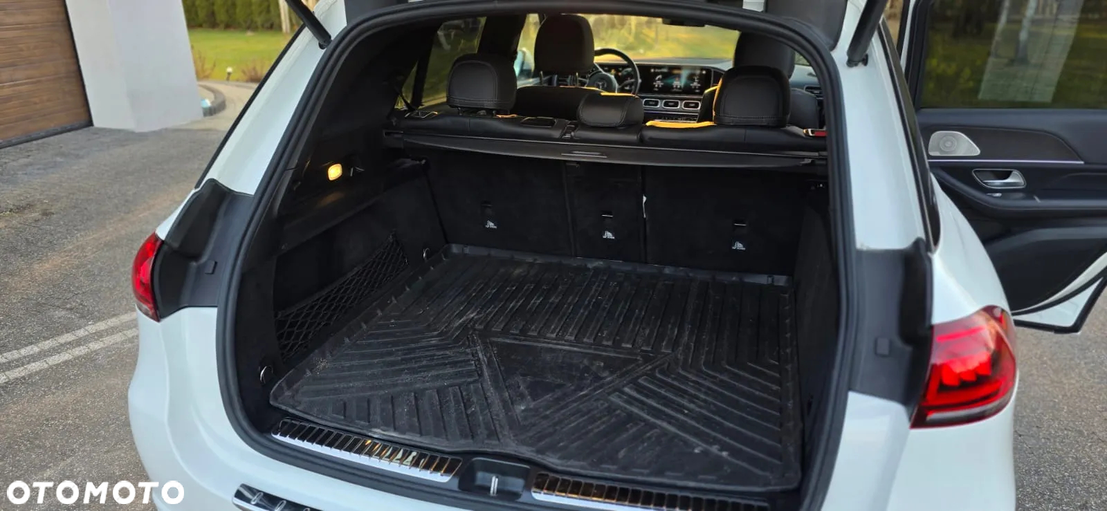 Mercedes-Benz GLE - 28