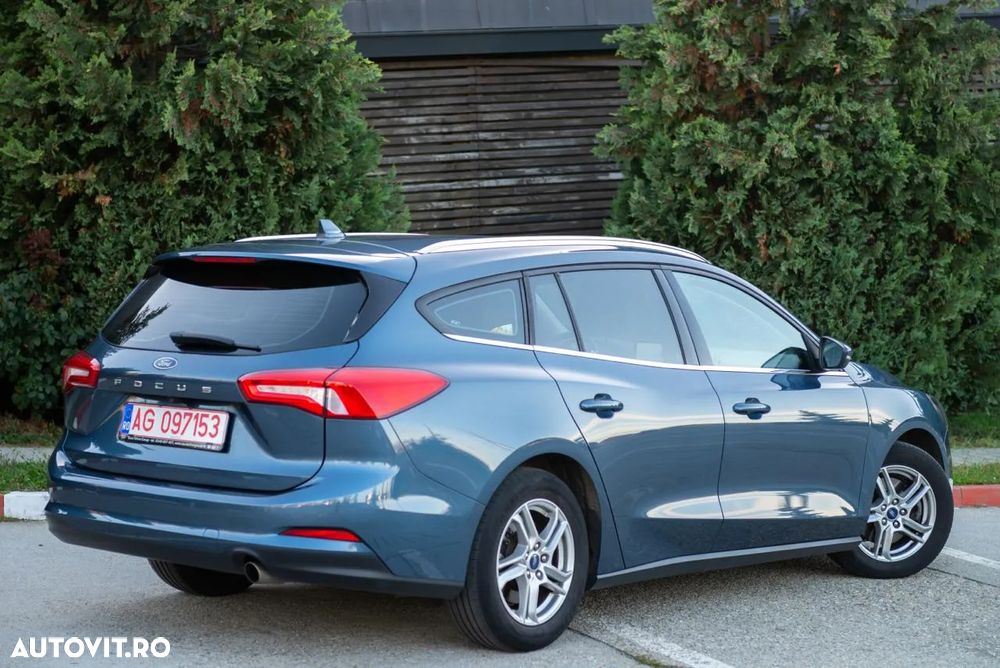 Ford Focus - 12