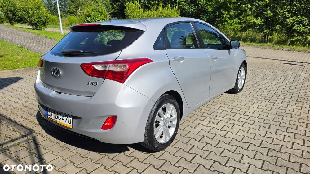 Hyundai i30 1.4 Fifa World Cup Edition - 25