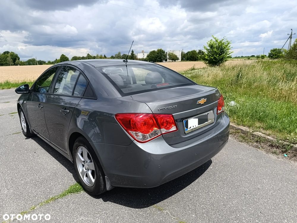 Chevrolet Cruze 1.8 LT - 14