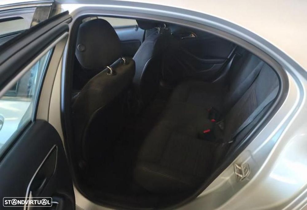 Mercedes-Benz A 180 - 5