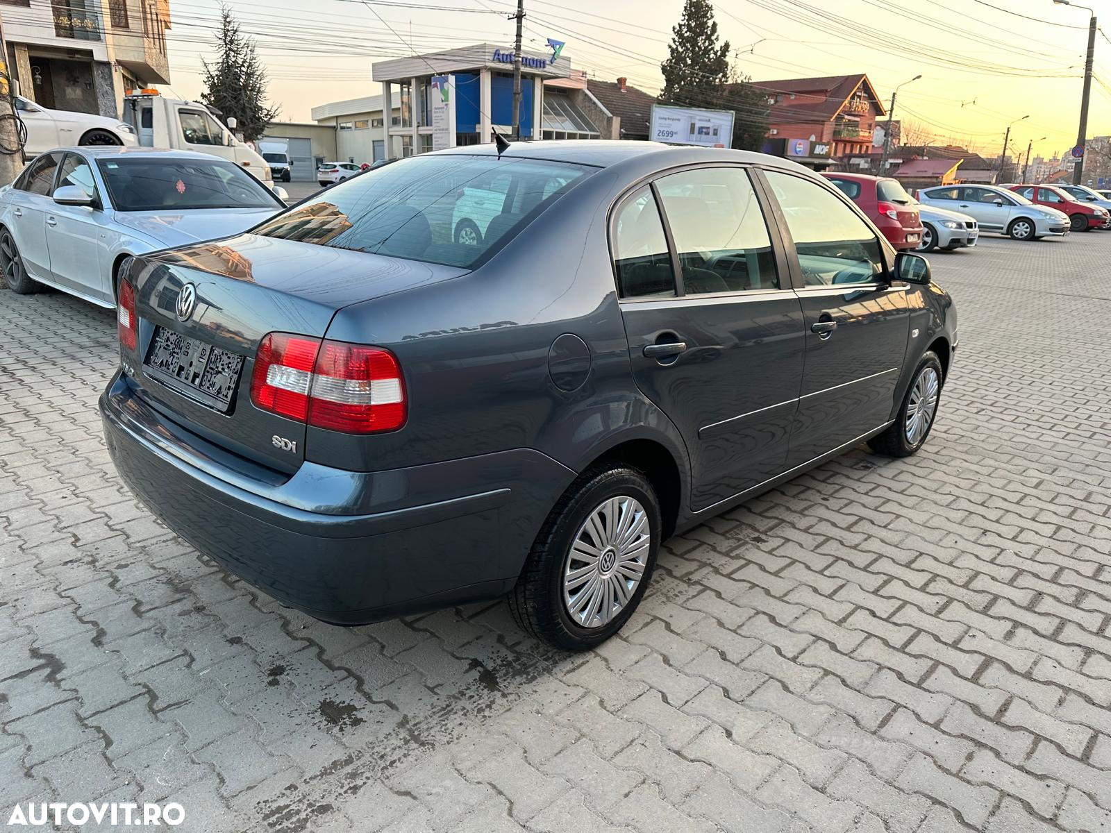 Volkswagen Polo 1.9 SDI Special - 2