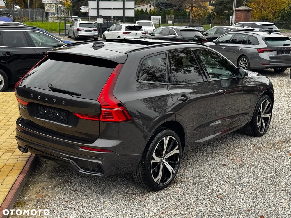 Volvo XC 60 B4 D AWD Plus Dark - 10