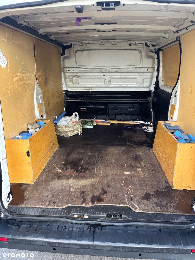 Renault Trafic - 9