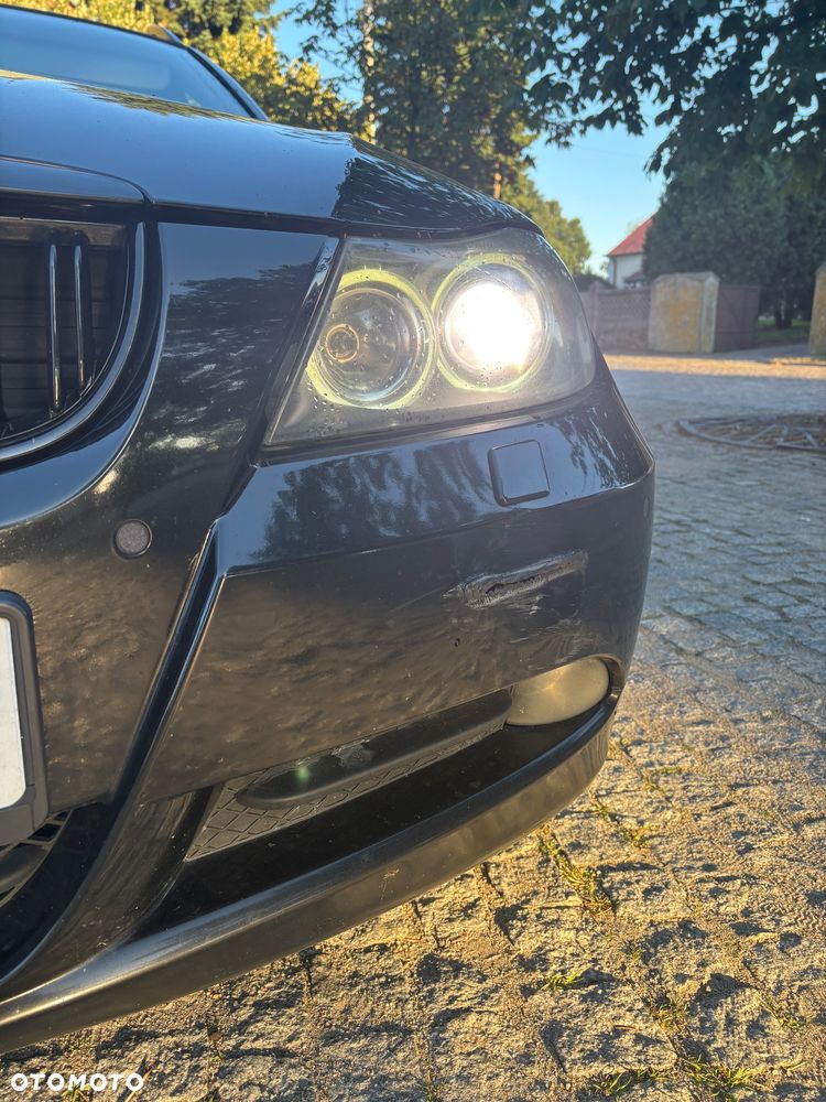 BMW Seria 3 318d - 2