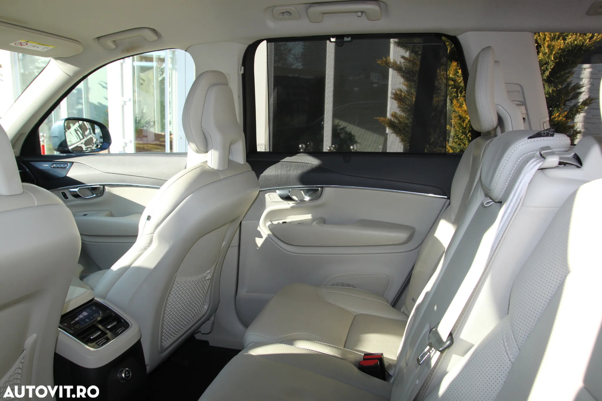 Volvo XC 90 - 19