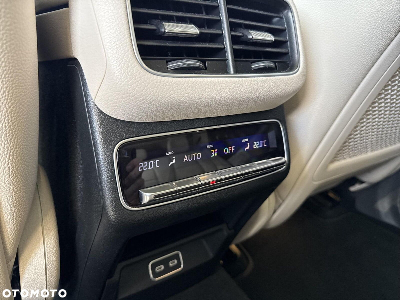 Mercedes-Benz GLE - 16
