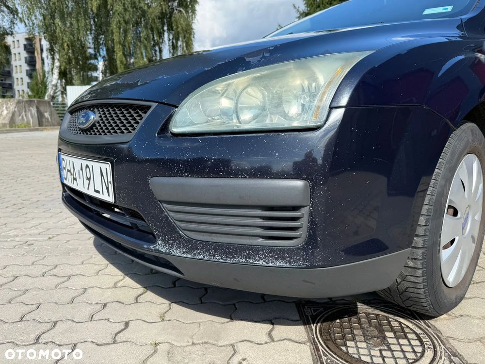 Ford Focus 1.4 Ambiente - 10