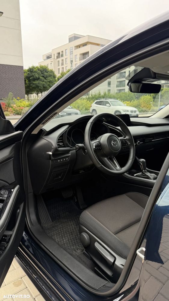 Mazda 3 e-Skyactiv G140 AT MHEV Center-Line - 12