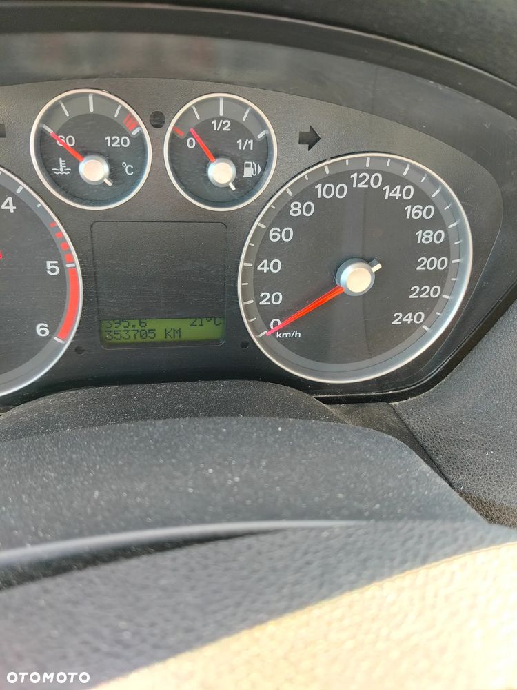 Ford Focus 1.8 TDCi Ambiente - 9